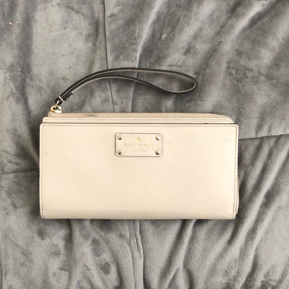 KATE SPADE Cream Wallet Clutch